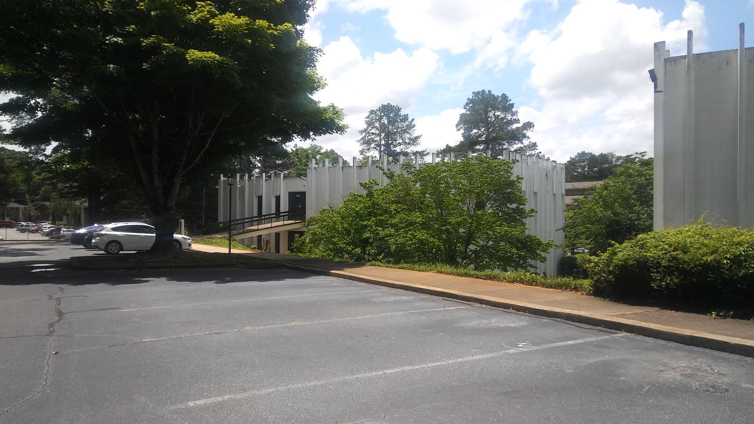 2500 West Broad Street, Athens, GA 30606